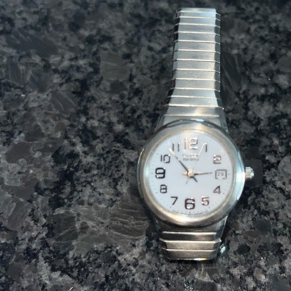 CITIZEN WATCH - Picture 6 of 6